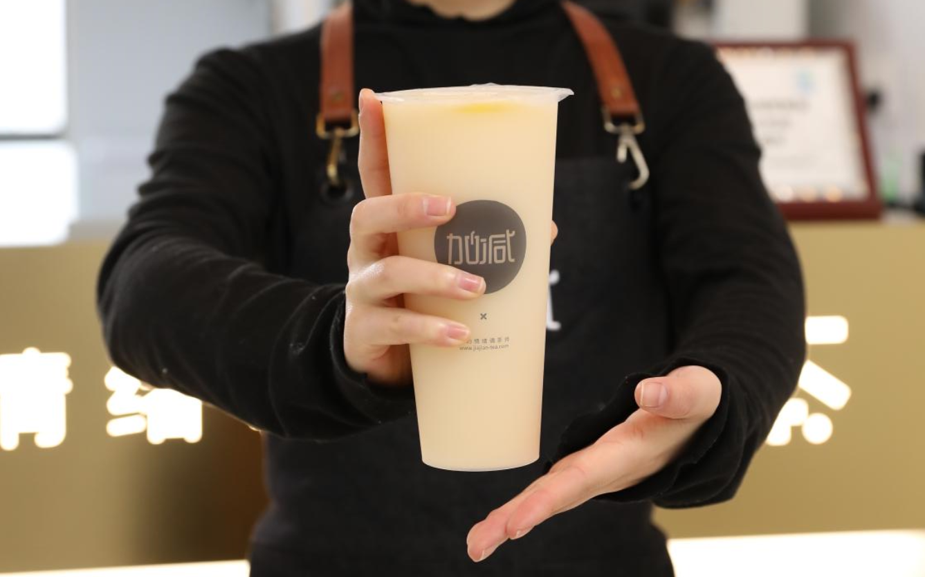 ag尊龙茶饮：选择奶茶加盟应该考虑品牌哪些实力